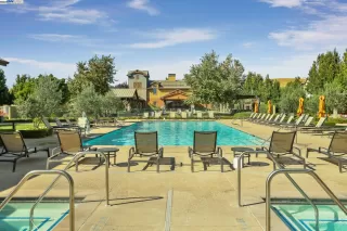 Photo #2: 41116677 Listing 