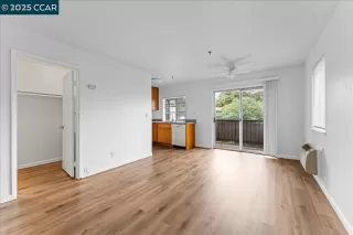 Photo #5: 41116786 Listing