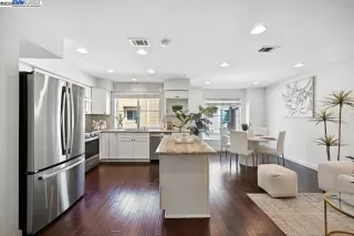 Photo #6: 41116790 Listing