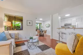 Photo #5: 41116795 Listing