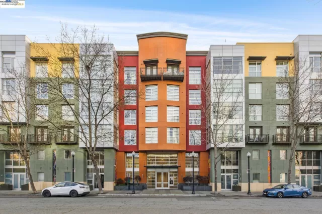 MLS: 41116903 Condo For Sale