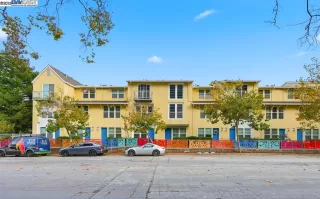 Browse active condo listings in METRO WALK