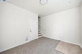 Photo #4: 41116916 Listing