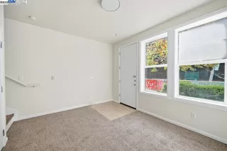 Photo #5: 41116916 Listing