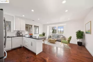 Photo #5: 41116936 Listing