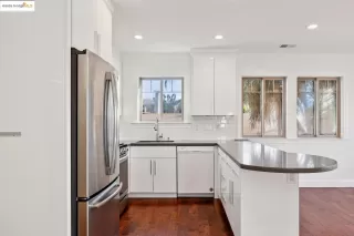 Photo #6: 41116936 Listing