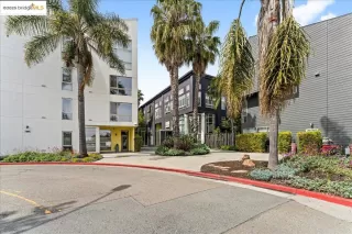 Photo #4: 41116939 Listing