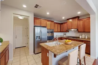 Photo #3: 41116983 Listing