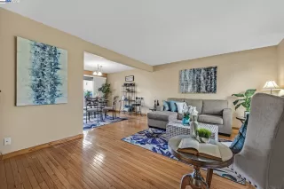 Photo #1: 41117039 Listing 