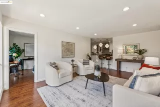 Photo #6: 41117212 Listing 