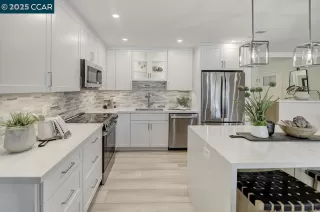 Photo #4: 41117227 Listing