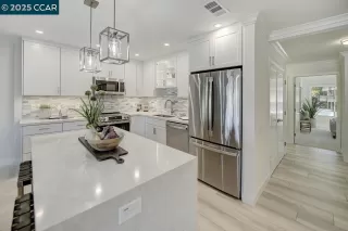 Photo #5: 41117227 Listing