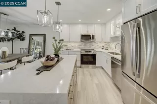 Photo #6: 41117227 Listing