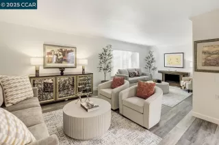 Photo #2: 41117245 Listing