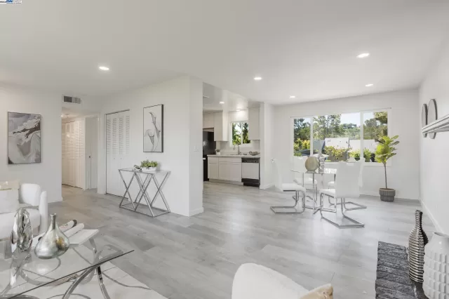 MLS: 41117275 Condo For Sale