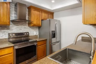 Photo #6: 41117296 Listing