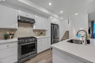 Photo #5: 41117303 Listing