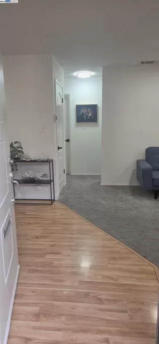 Photo #4: 41117342 Listing