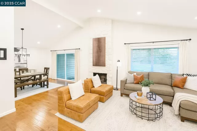 MLS: 41117351 Condo For Sale