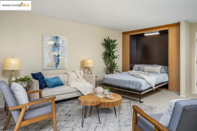 MLS: 41117452 Condo For Sale