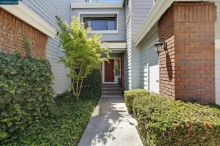 Photo #5: 41117456 Listing