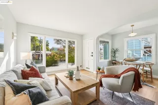 Photo #4: 41117572 Listing