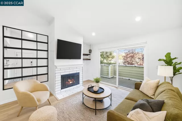 MLS: 41117598 Condo For Sale