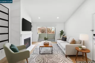 Photo #2: 41117598 Listing