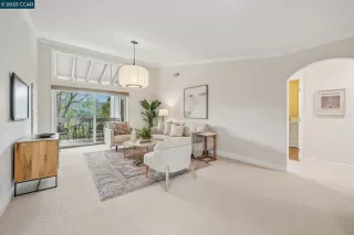 Photo #4: 41117605 Listing