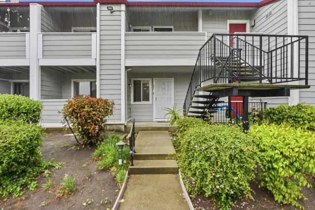 MLS: 41117609 Condo For Sale