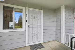 Photo #2: 41117609 Listing