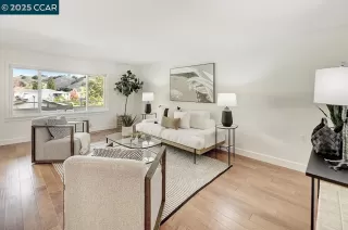 Photo #4: 41117668 Listing