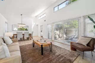 Photo #6: 41117697 Listing 