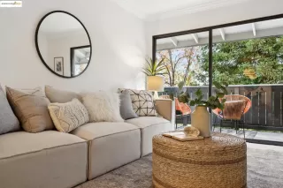 Photo #6: 41117700 Listing 