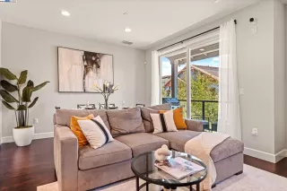 Photo #5: 41117829 Listing 