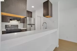 Photo #1: 41117836 Listing 