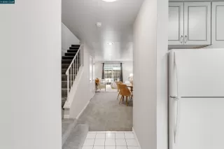 Photo #2: 41117879 Listing 