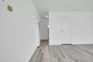 Photo #5: 41117934 Listing 