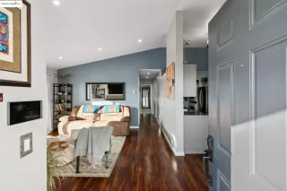 Photo #2: 41117937 Listing 