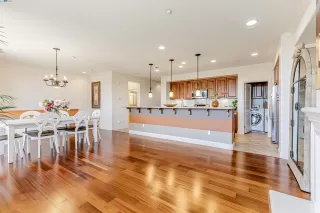 Photo #6: 41117973 Listing 