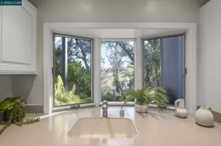 Photo #6: 41118042 Listing