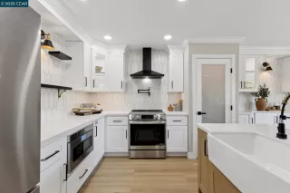 Photo #1: 41118056 Listing 