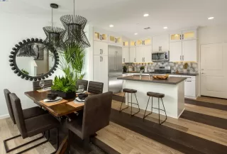 Photo #1: 41118109 Listing 