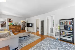 Photo #2: 41118115 Listing 