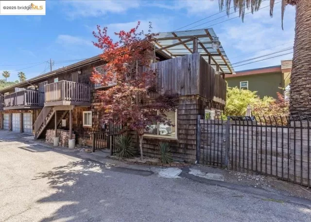 MLS: 41118124 Condo For Sale