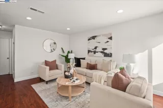 Photo #5: 41118181 Listing 