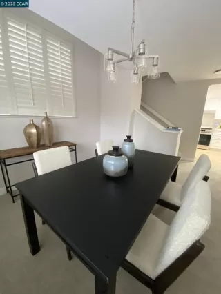 Photo #5: 41118208 Listing 