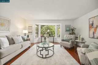 Photo #1: 41118233 Listing 