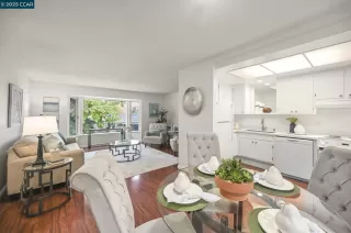 Photo #5: 41118233 Listing 