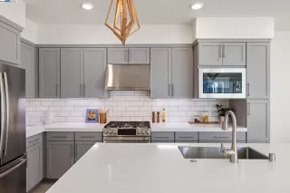 Photo #2: 41118245 Listing 